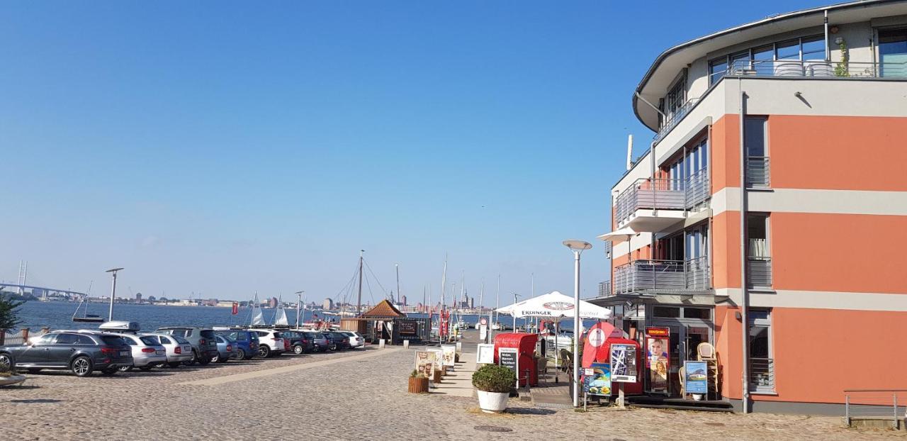 Ferienwohnung Seeblick Altefähr Buitenkant foto
